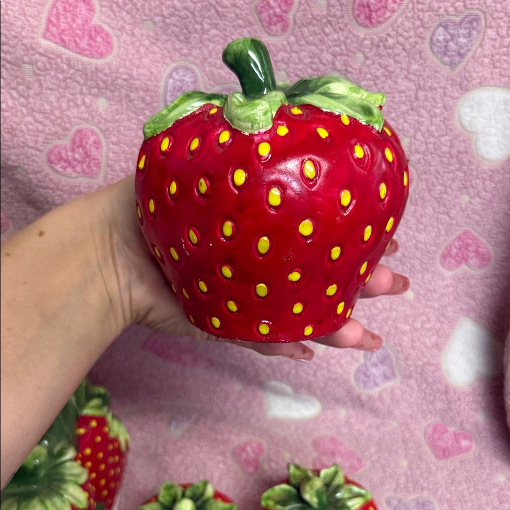 Strawberry Ceramic Kitchen Set - Picture 3 of 4